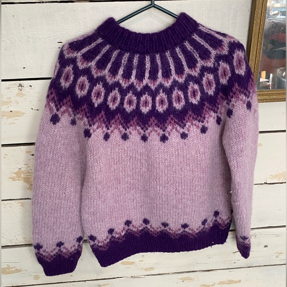 Beautiful purple 100% wool sweater - Picture 3 of 4
